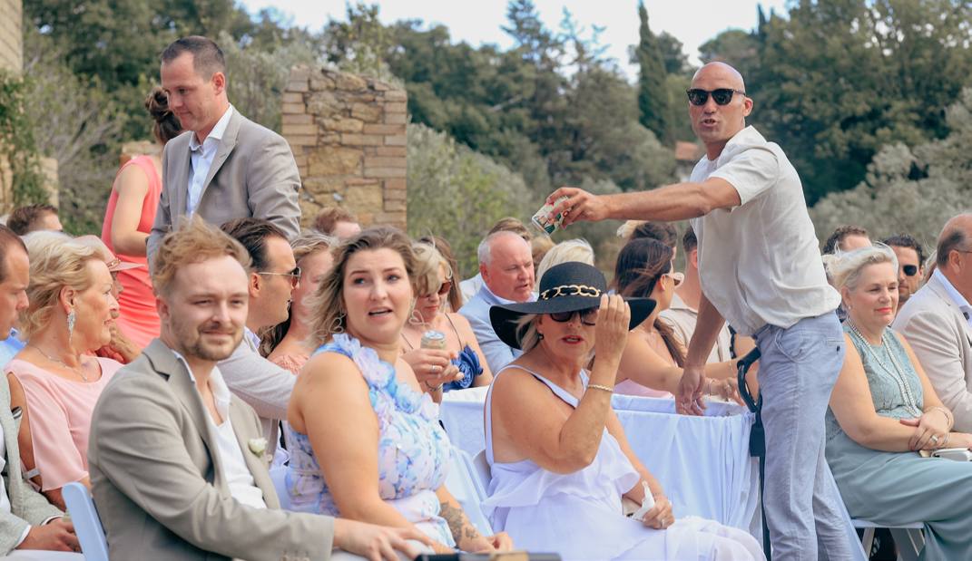 Toast met familie en vrienden